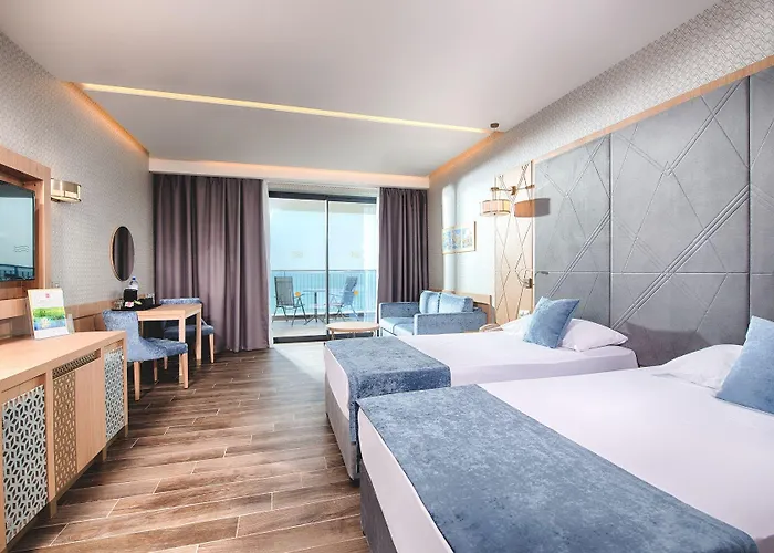 Palace - Half Board Hotel 3*