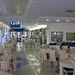 Palace 3*