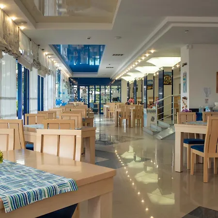 帕雷斯酒店 酒店
