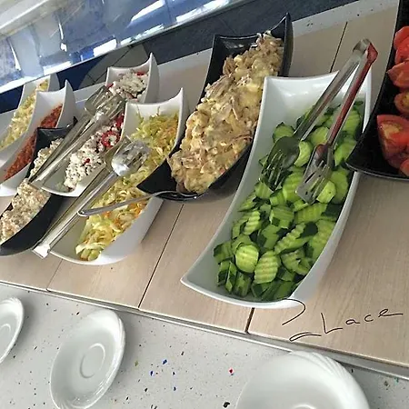 מלון Palace (adults Only) סאני ביץ'