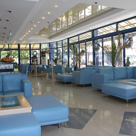 Palace (adults Only) ساني بيتش