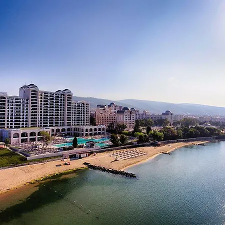 ホテル Palace (adults Only) 3*