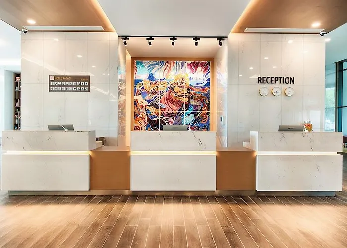 Palace (adults Only) ساني بيتش