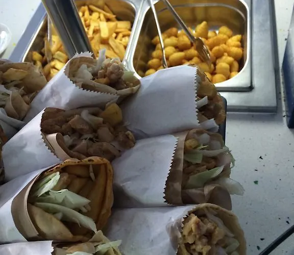 Palace (adults Only) ساني بيتش